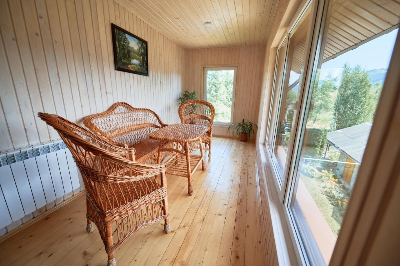 Gazdіvska Hata Guest House Yaremtche Extérieur photo