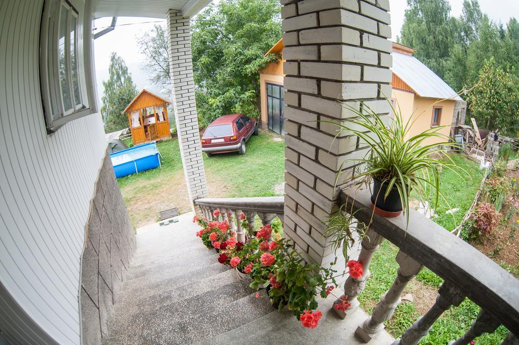 Gazdіvska Hata Guest House Yaremtche Chambre photo
