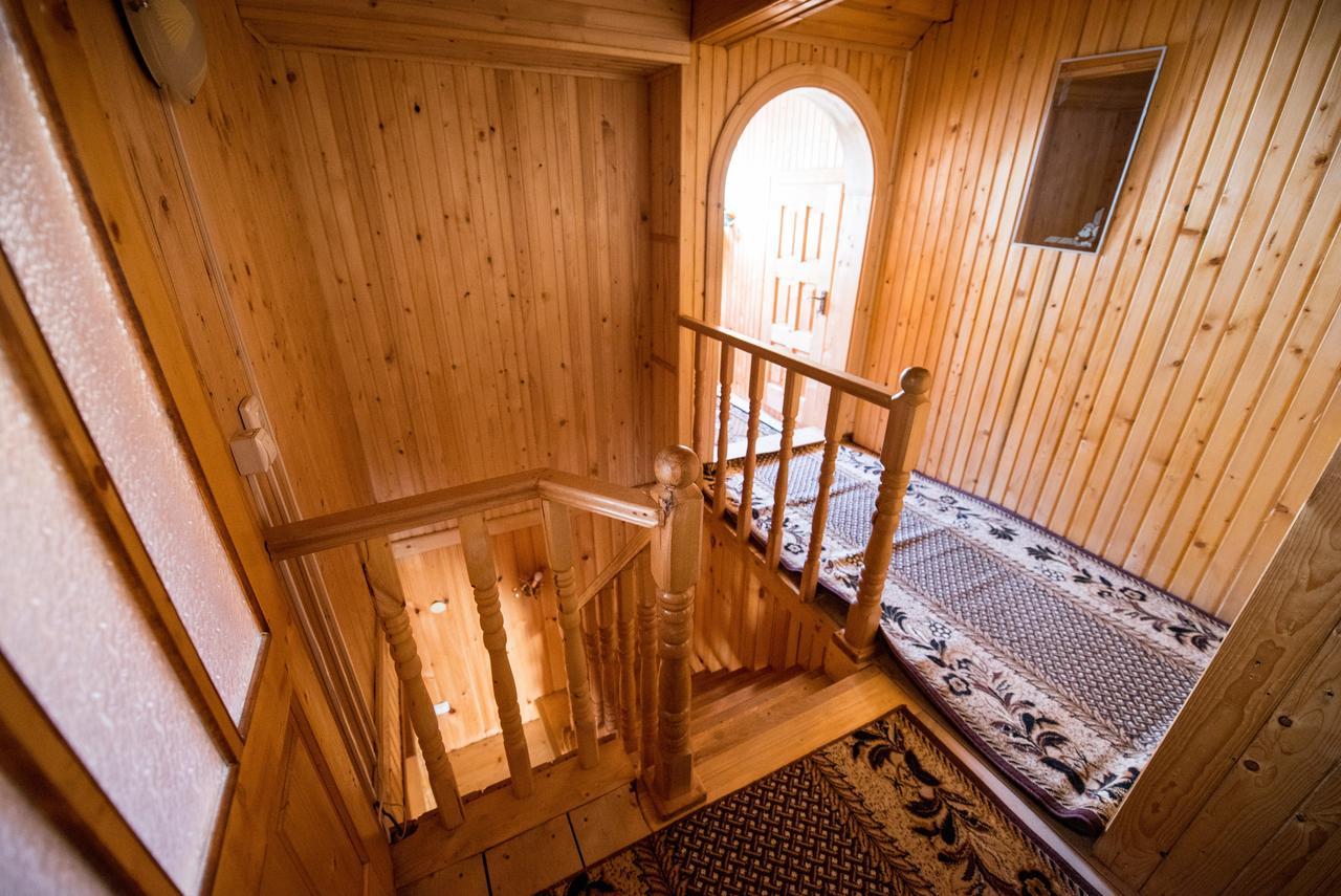Gazdіvska Hata Guest House Yaremtche Extérieur photo